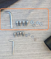 Step 2: Assembly Baser Supreme Cantilever umbrella